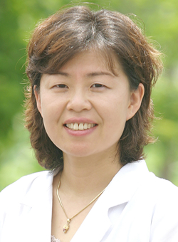 Keynote Speakers: Dr. Hyeon-Jin Kim